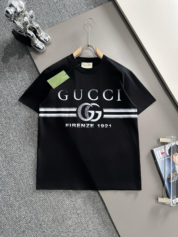 ブランドTシャツ正面デザイン